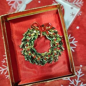 Festive Vintage Gold and Red Wreath Brooch
